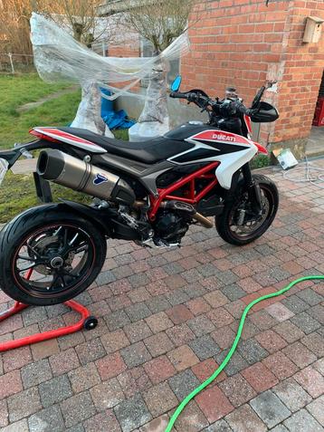 Ducati Hypermotard 821 SP, Motoren, Particulier, Meer dan 35 kW, 821 cc, Naked bike