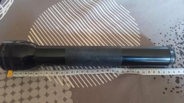 Grande Lampe torche de qualité MAG-LITE de 32 cm de long  beschikbaar voor biedingen