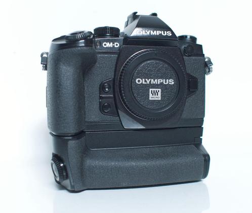 Olympus OM-D E-M1 Mk 1 + Olympus HLD-7 power battery grip, Audio, Tv en Foto, Fotocamera's Digitaal, Gebruikt, Compact, Olympus