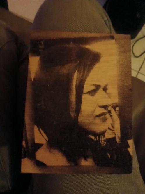 Wil jij ook een op maat gemaakte foto op hout gegraveerd?, Doe-het-zelf en Bouw, Overige Doe-Het-Zelf en Bouw, Nieuw, Ophalen of Verzenden