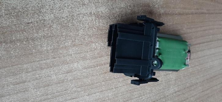 Kachelweerstand Volkswagen NIEUW, Auto-onderdelen, Airco en Verwarming, Volkswagen, Ophalen