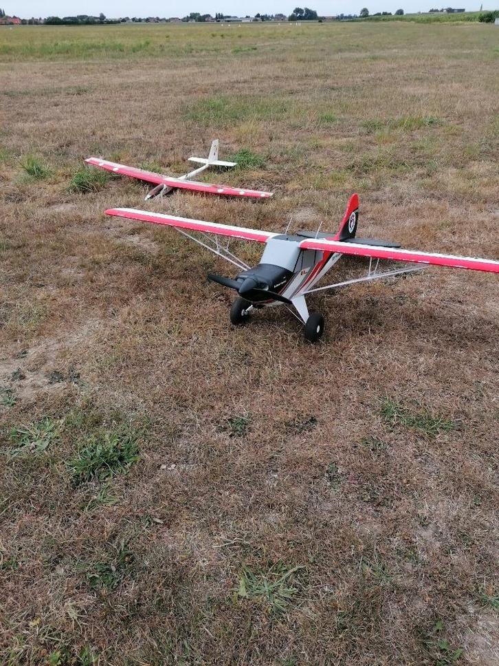 Husky van Arrows, Hobby en Vrije tijd, Modelbouw | Radiografisch | Vliegtuigen, Zo goed als nieuw, Elektro, RTF (Ready to Fly)