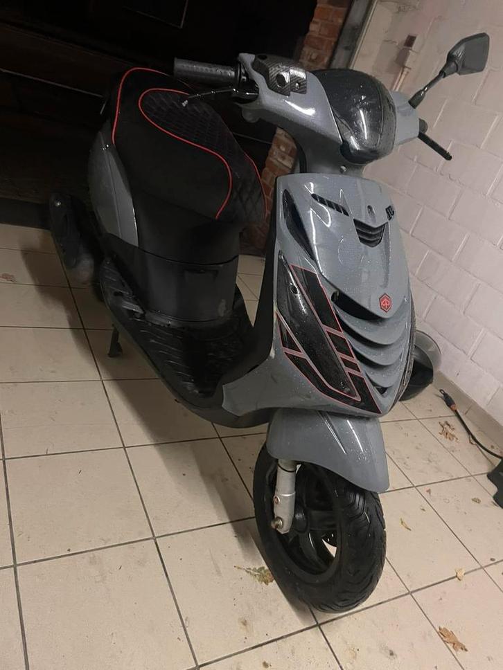 Piaggio zip 80cc 4t A klasse Te koop/Te ruil, Fietsen en Brommers, Brommers | Tuning en Styling, Gebruikt, Ophalen