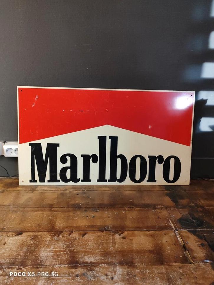Marlboro plastic reclamebord reclameplaat, Verzamelen, Merken en Reclamevoorwerpen, Zo goed als nieuw, Reclamebord, Ophalen of Verzenden