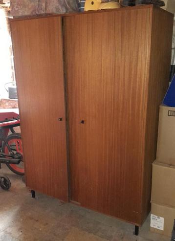 Armoire vintage  beschikbaar voor biedingen