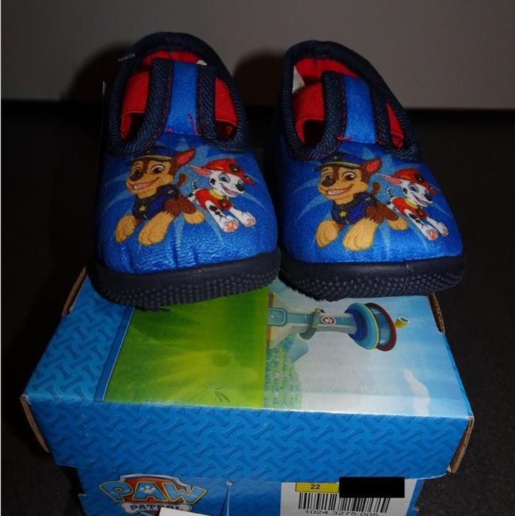 Mooie blauwe winterpantoffels Paw Patrol, maat 22 - nieuw, Kinderen en Baby's, Kinderkleding | Schoenen en Sokken, Nieuw, Overige typen