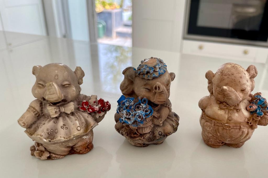 3 olifant beeldjes huwelijkspaar, Ophalen, Zo goed als nieuw