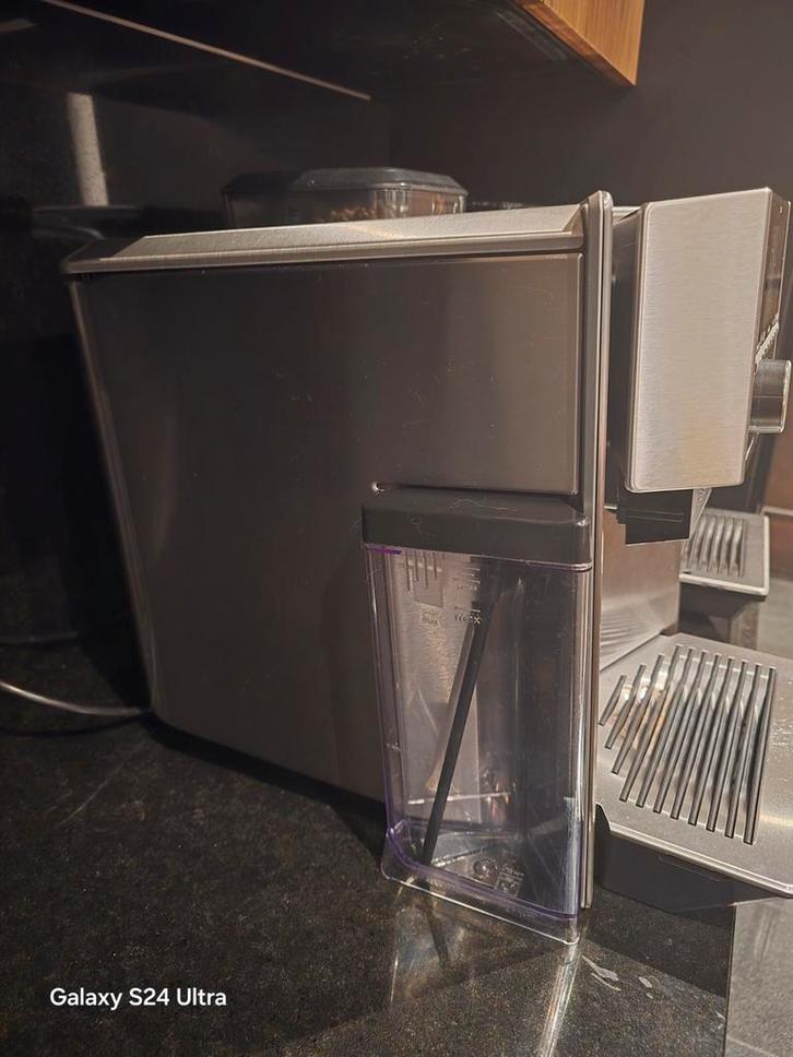 Koffiemachine Siemens eq.9 plus connect s500, Elektronische apparatuur, Koffiezetapparaten, Zo goed als nieuw, Gemalen koffie