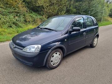 Opel Corsa Essence avec CT et demande immatriculation