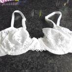 mooie witte kanten bh eur 70A, Vêtements | Femmes, Sous-vêtements & Lingerie, Soutien-gorge, Enlèvement ou Envoi, Blanc