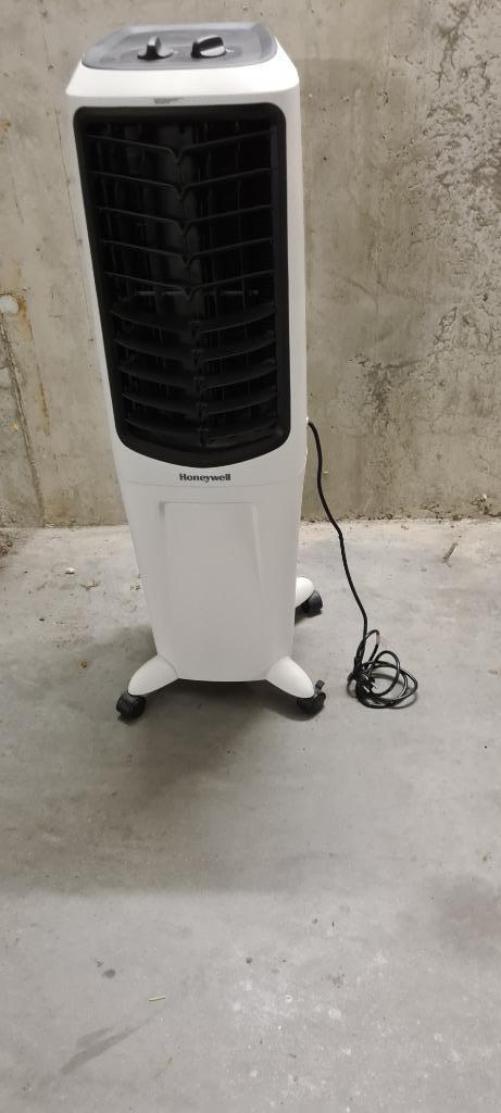 Binnenshuis verdampende Luchtkoeler Honeywell TC30P, Elektronische apparatuur, Ventilatoren, Zo goed als nieuw, Torenventilator
