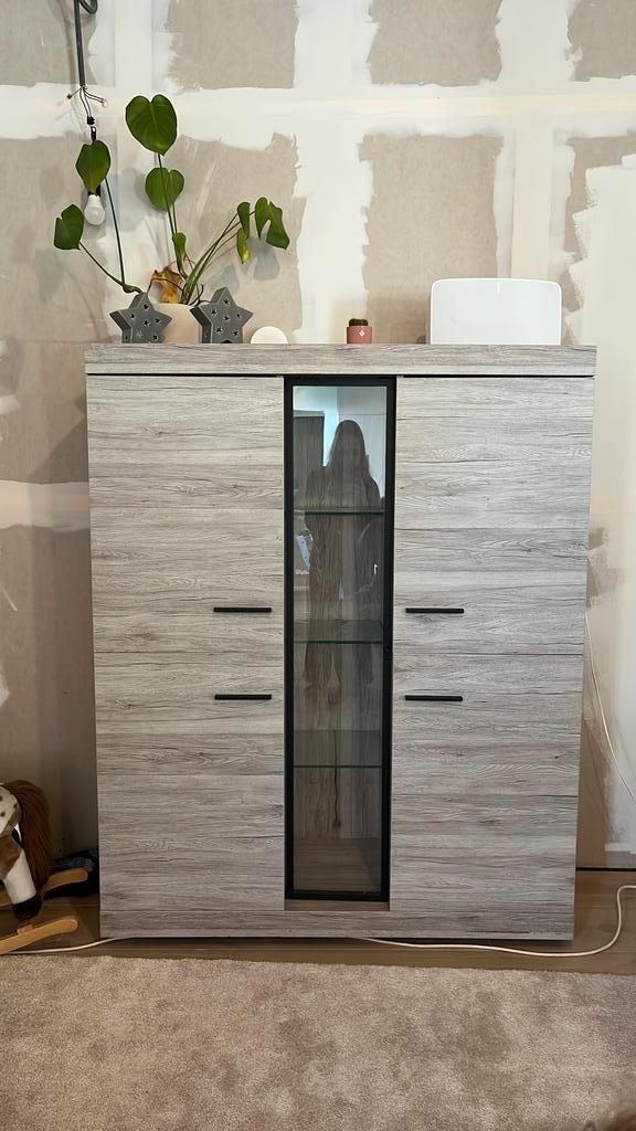 2 woonkamer kasten Weba, Maison & Meubles, Armoires | Dressoirs, Utilisé, 150 à 200 cm, 25 à 50 cm, Avec porte(s), Avec tablette(s)