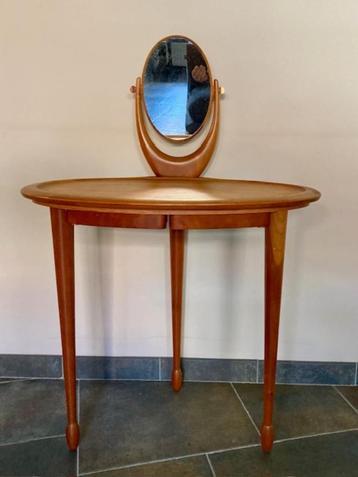 Kaptafel met Spiegel en 2 Lades beschikbaar voor biedingen