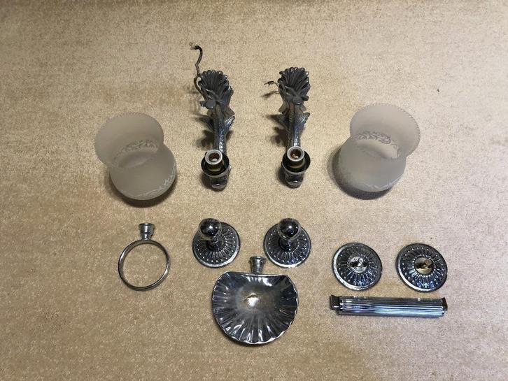 badkamer - / WC- accessoires vintage, Huis en Inrichting, Badkamer | Badtextiel en Accessoires, Gebruikt, Overige typen, Ophalen