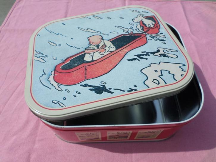 Tintin Snowy metalen kistje kano lichtblauw rood beige kano, Verzamelen, Blikken, Gebruikt, Koek(jes), Ophalen of Verzenden