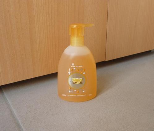 Yves Rocher Vanilla lemon liquid hand soap Handzeep 300 ml, Handtassen en Accessoires, Uiterlijk | Lichaamsverzorging, Ophalen of Verzenden