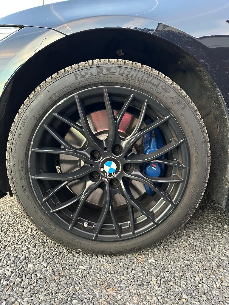 Pneus Hiver Michelin sur jantes BMW 435d Xdrive 18", Autos : Pièces & Accessoires, Pneus & Jantes, Jante(s), Pneus hiver, 18 pouces