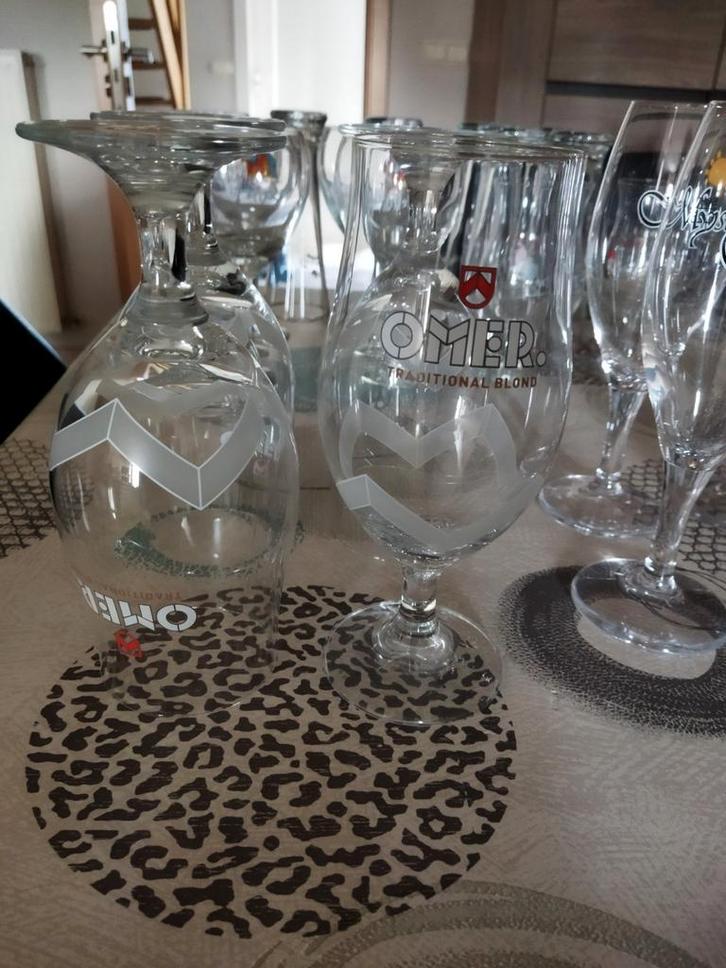 Verschillende soorten bierglazen, Verzamelen, Glas en Drinkglazen, Zo goed als nieuw, Bierglas, Ophalen