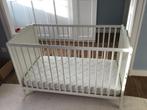 Lit bébé et matelas en très bon état -ensemble ou séparément, Moins de 70 cm, Utilisé, Moins de 140 cm, Enlèvement