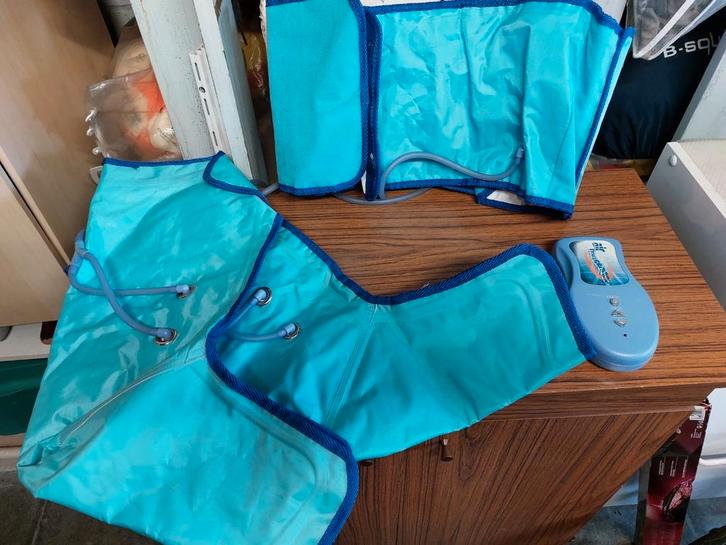 Luchtcompressie lymfatische beenmassager, Handtassen en Accessoires, Uiterlijk | Lichaamsverzorging, Zo goed als nieuw, Ophalen