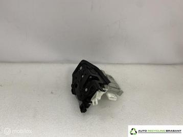 Portierslot Deurslot Links Achter Audi 8X0839015E beschikbaar voor biedingen