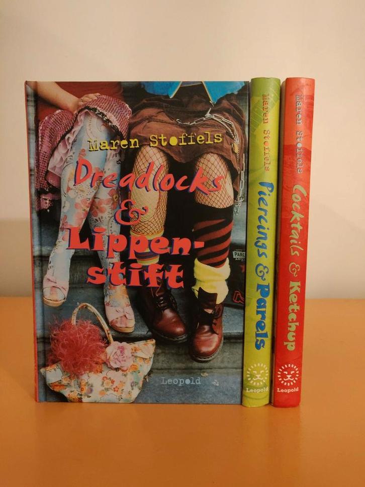 Maren Stoffels - Dreadlocks & Lippenstift, Boeken, Kinderboeken | Jeugd | 10 tot 12 jaar, Zo goed als nieuw, Fictie, Ophalen of Verzenden