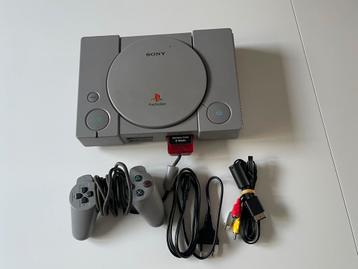 Playstation 1-console met controller en geheugenkaart beschikbaar voor biedingen