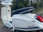 Vespa Primavera Patggio 125cc ABS Yacht Club, Vélos & Vélomoteurs, Enlèvement ou Envoi