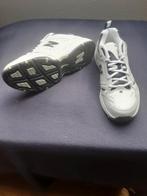 Sportschoenen New Balance, type 621, maat 44, Kleding | Heren, Schoenen, Ophalen of Verzenden, Zo goed als nieuw, Sportschoenen