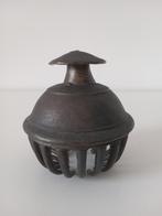 Ancienne cloche d’éléphant., Verzenden