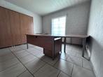 Kwaliteitsvolle houten bureaus, bureaukasten en ladekasten, Enlèvement, Utilisé, Bureau