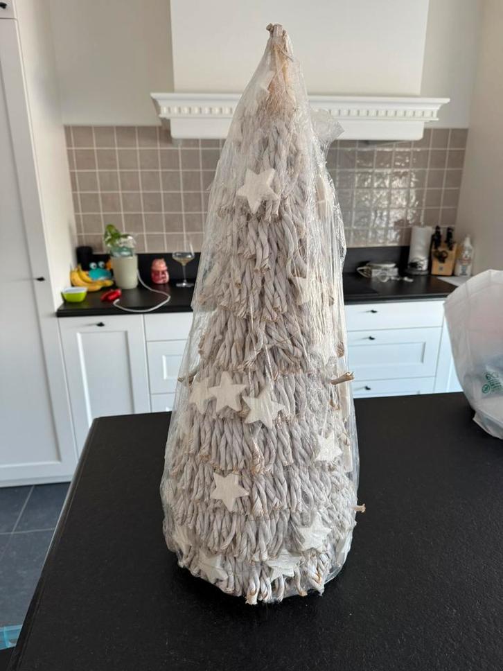 Witte kerstboom met lichtjes, 70cm hoog, Diversen, Kerst, Zo goed als nieuw, Ophalen