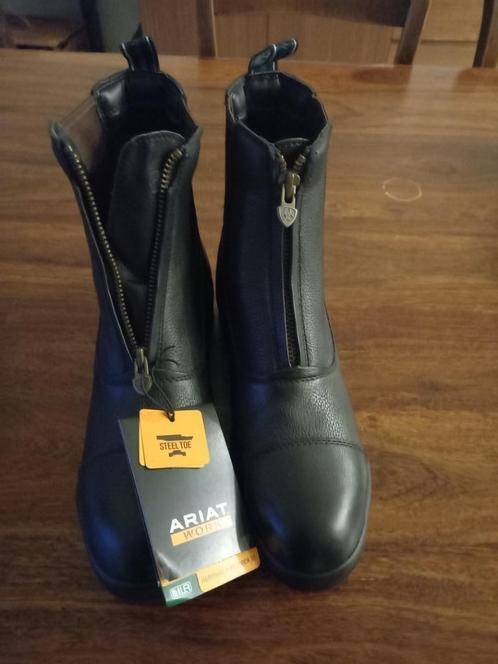 paardrijschoenen Ariat met stalen tip en helm, Animaux & Accessoires, Vêtements d'équitation, Enlèvement