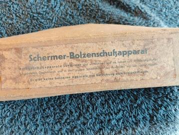 Oude slagpen (schietmasker)van vroeger. beschikbaar voor biedingen