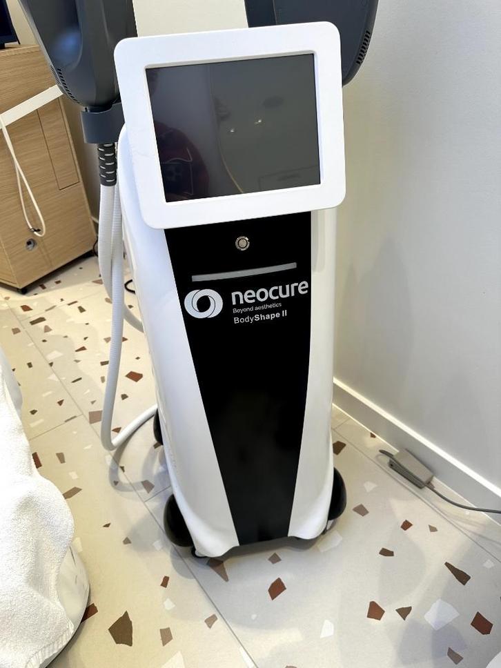 EMT BDOY SHAPE, Sport en Fitness, Fitnessapparatuur, Zo goed als nieuw, Armen, Benen, Borst, Buik, Ophalen of Verzenden