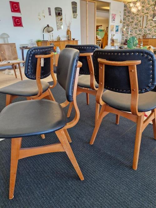 Vintage eetkamerstoelen (4) jaren 70 zwart skai, Huis en Inrichting, Stoelen, Gebruikt, Vier, Zwart, Ophalen