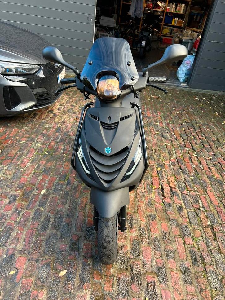 Piaggio Zip, Fietsen en Brommers, Scooters | Piaggio, Zo goed als nieuw, Zip, Ophalen