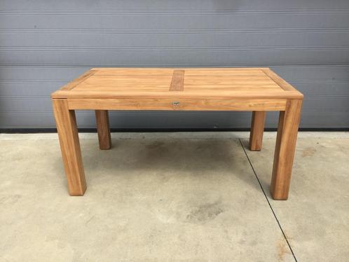 (153) Meerdere verschillende massieve tuintafels in teakhout, Tuin en Terras, Tuintafels, Nieuw, Vierkant, Teakhout, Ophalen