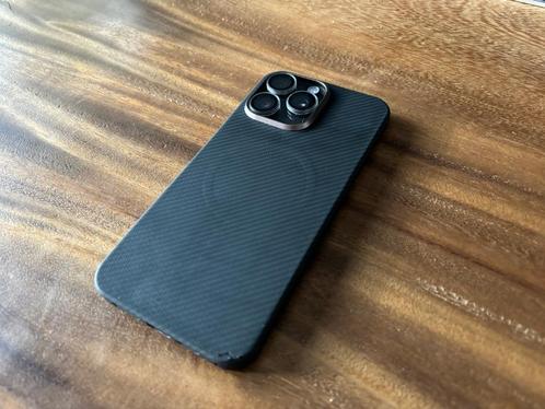 Carbon case Apple iPhone 15 Pro Max met Magsafe, Telecommunicatie, Mobiele telefoons | Hoesjes en Screenprotectors | Apple iPhone
