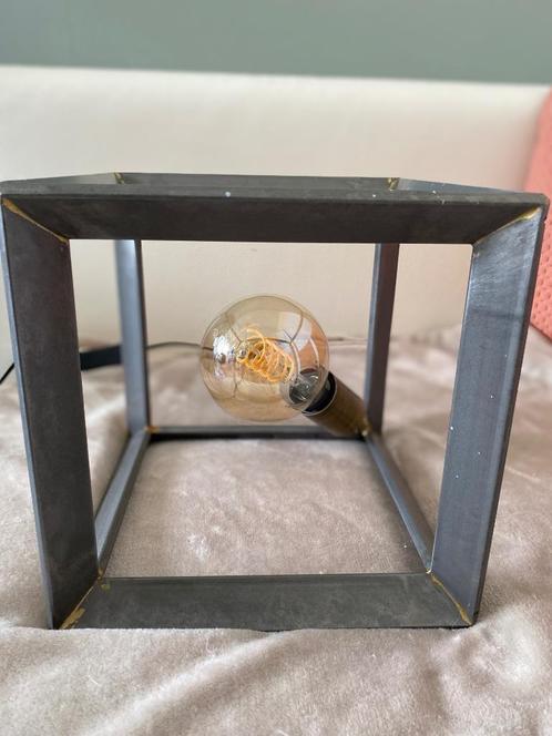 Lucide THOR industriële kubuslamp 25 X 25 X 25 cm, Huis en Inrichting, Lampen | Tafellampen, Zo goed als nieuw, Minder dan 50 cm