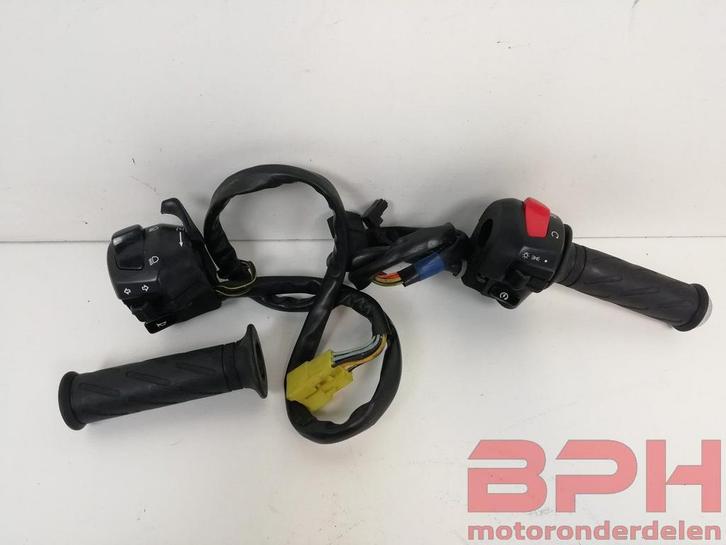 Stuurschakelaars Suzuki GSX-R 600 750 K1 K2 K3 2000 t/m 2003, Motoren, Onderdelen | Suzuki, Gebruikt, Ophalen of Verzenden