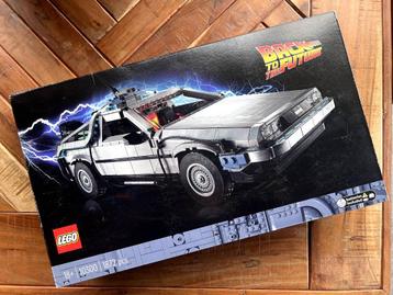 NIEUW! LEGO Icons 10300 - Back to the Future Time Machine beschikbaar voor biedingen