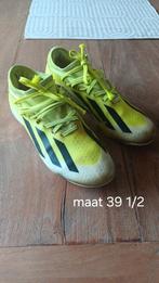 Voetbalschoenen - maat 39 1/2, Sport en Fitness, Ophalen of Verzenden, Gebruikt