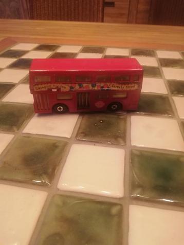 MATCHBOX BUS MET BEL SUPERKINGS beschikbaar voor biedingen