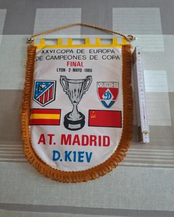 Finale vaandel Atlético Madrid vs. Dynamo Kiev beschikbaar voor biedingen