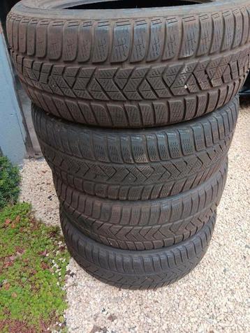 Pirelli All season banden M + S  beschikbaar voor biedingen