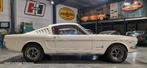 Ford Mustang Fastback 2+2, Auto's, 185 kW, Achterwielaandrijving, 8 cilinders, Wit