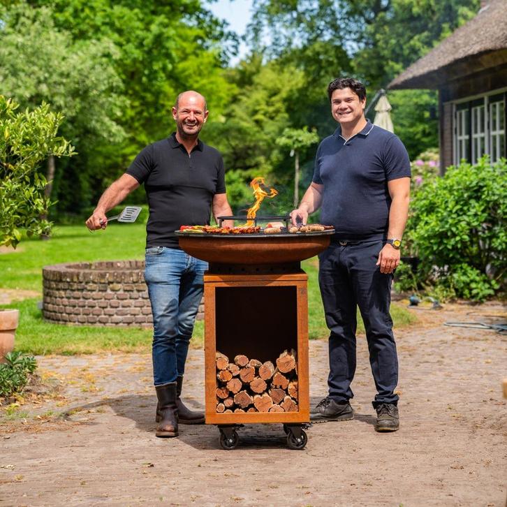BBQ Plancha Hermano XXL Cortenstaal 80 totaal 16x model Nw, Tuin en Terras, Houtskoolbarbecues, Nieuw, Met accessoires, Ophalen of Verzenden