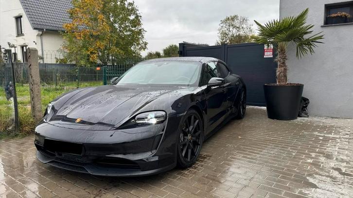 Porsche taycan sport FULL OPTIONS - TVA DEDUCTIBLE, Auto's, Porsche, Bedrijf, Te koop, Taycan Sport Turismo, Achteruitrijcamera