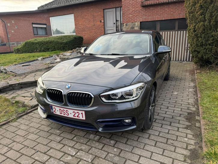 BMW 118iA Sportline Keyless / Carplay / Zetelverwarming, Auto's, BMW, Particulier, 1 Reeks, ABS, Airconditioning, Android Auto